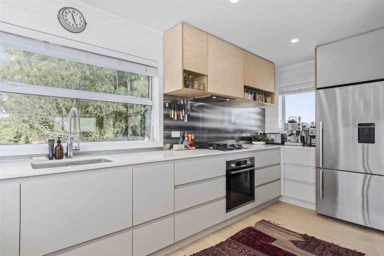 Photo of property in 24 Maranui Street, Mount Maunganui, 3116