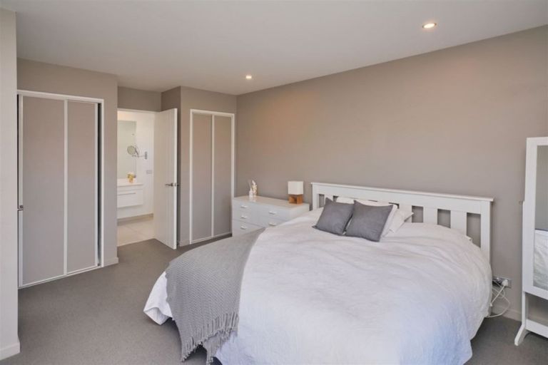 Photo of property in 38 Solander Road, Pegasus, 7612