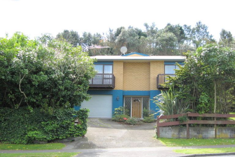 Photo of property in 99 Poplar Grove, Whalers Gate, New Plymouth, 4310