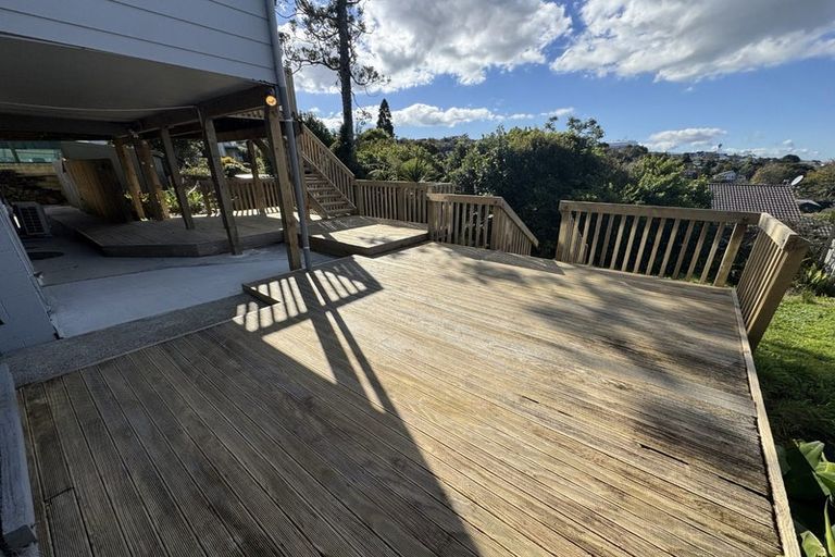 Photo of property in 23 Chatswood Grove, Chatswood, Auckland, 0626