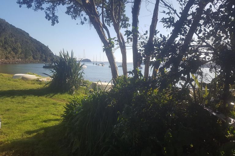 Photo of property in 24 English Bay Road, Opua, 0200