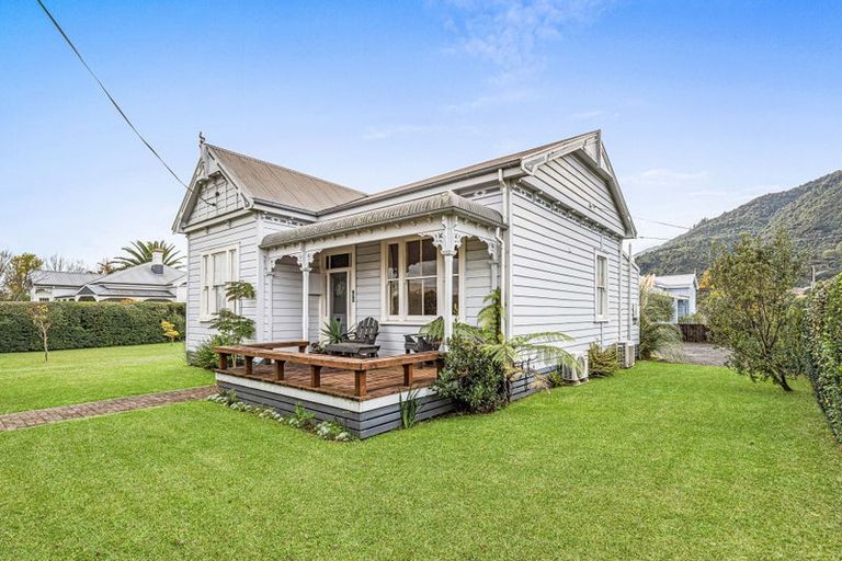 Photo of property in 14 Terminus Street, Te Aroha, 3320