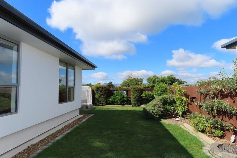 Photo of property in 3 Kingsbridge West, Burwood, Christchurch, 8083