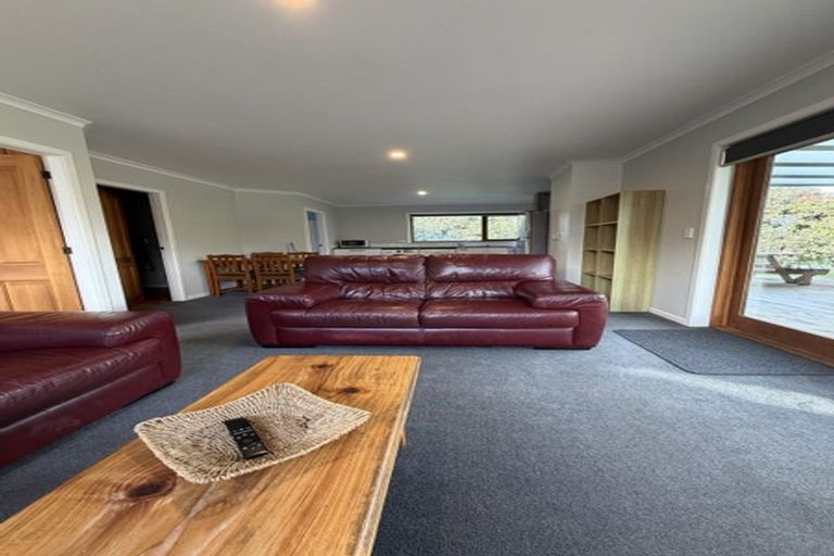 Photo of property in 99 Livingston Road, Brightwater, 7091