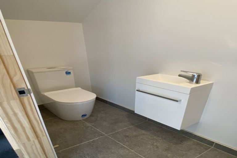 Photo of property in 52a Durham Crescent, Fairfield, Lower Hutt, 5011