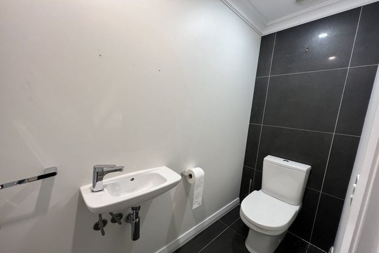 Photo of property in 171 Boord Crescent, Kumeu, 0891