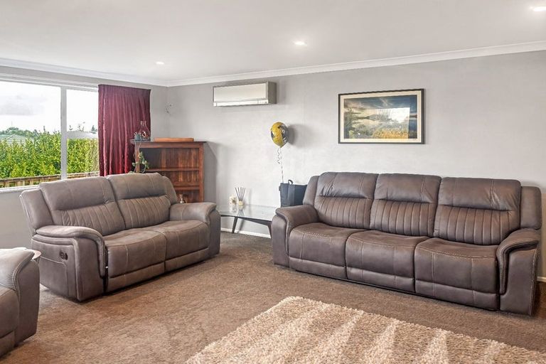 Photo of property in 30 Pirinoa Street, Feilding, 4702