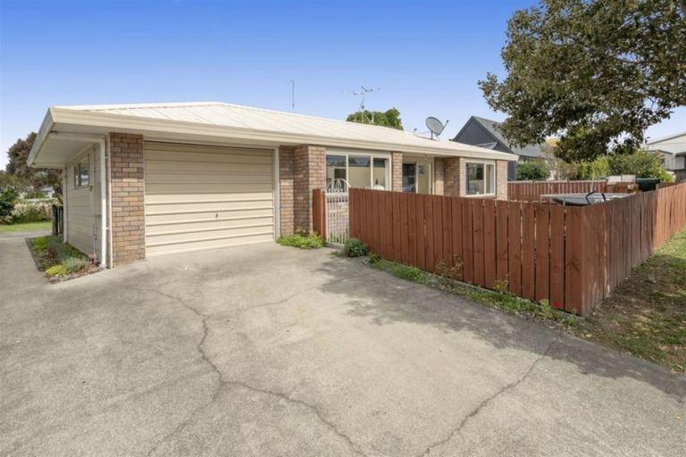 Photo of property in 9a Portland Street, Welcome Bay, Tauranga, 3112