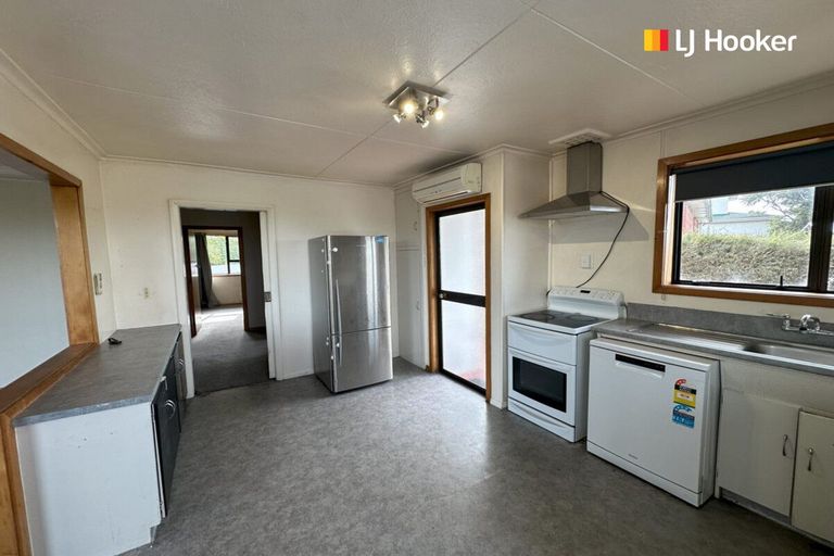 Photo of property in 6 Stephen Street, Halfway Bush, Dunedin, 9010