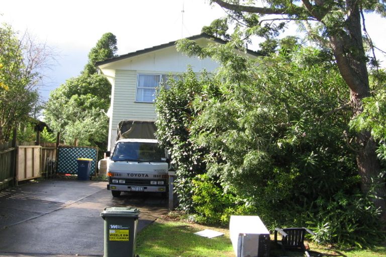 Photo of property in 26 Rimutaka Place, Titirangi, Auckland, 0604