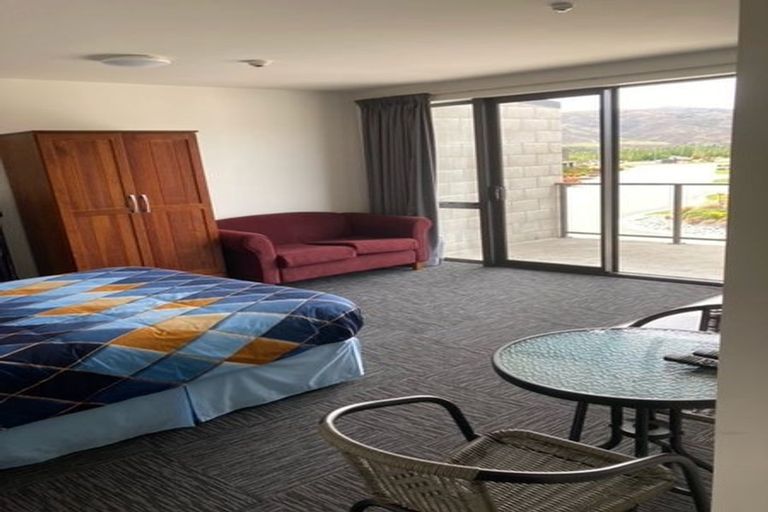 Photo of property in 16 Silverstone Drive, Cromwell, 9384