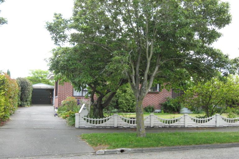 Photo of property in 37 Everest Street, Burnside, Christchurch, 8053