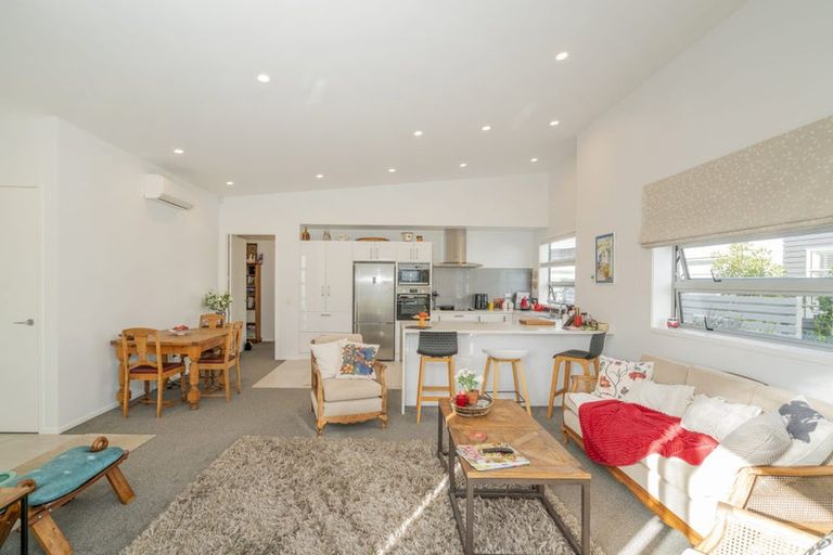 Photo of property in 16 Vanita Drive, Whitianga, 3510