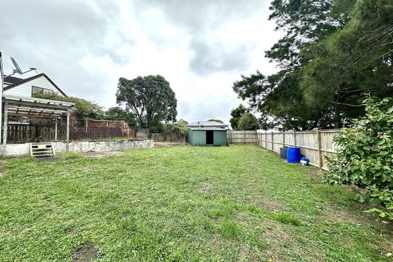 Photo of property in 358 Te Atatu Road, Te Atatu South, Auckland, 0610