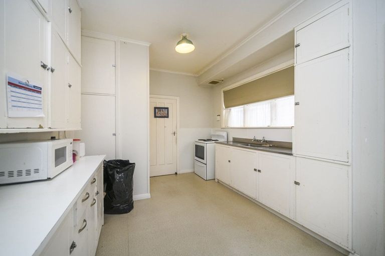 Photo of property in 63 Park Road, West End, Palmerston North, 4412