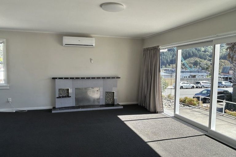 Photo of property in 72 Auckland Street, Picton, 7220