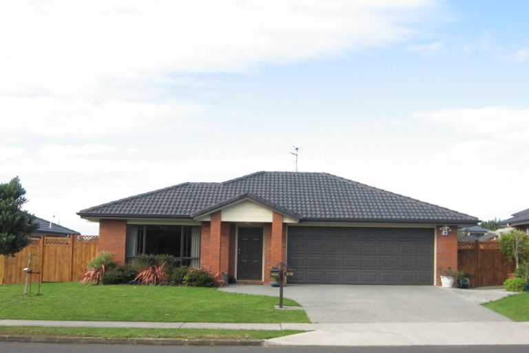 Photo of property in 219 Carnoustie Drive, Wattle Downs, Auckland, 2103