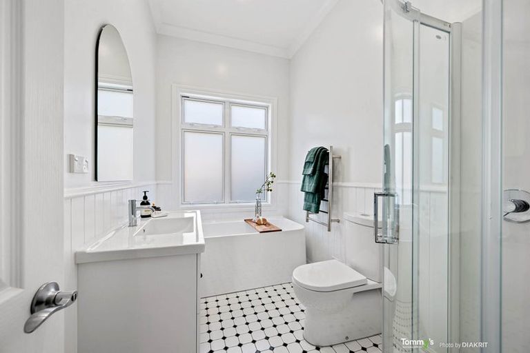 Photo of property in 115 Farnham Street, Mornington, Wellington, 6021