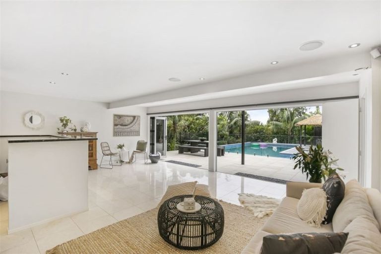 Photo of property in 46 Marywil Crescent, Hillcrest, Auckland, 0627