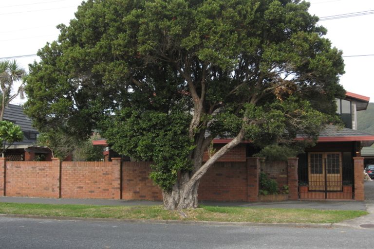 Photo of property in 18 Witako Street, Epuni, Lower Hutt, 5011