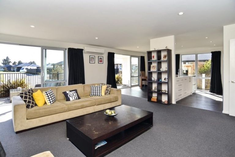 Photo of property in 6 Aroha Street, Pegasus, 7612