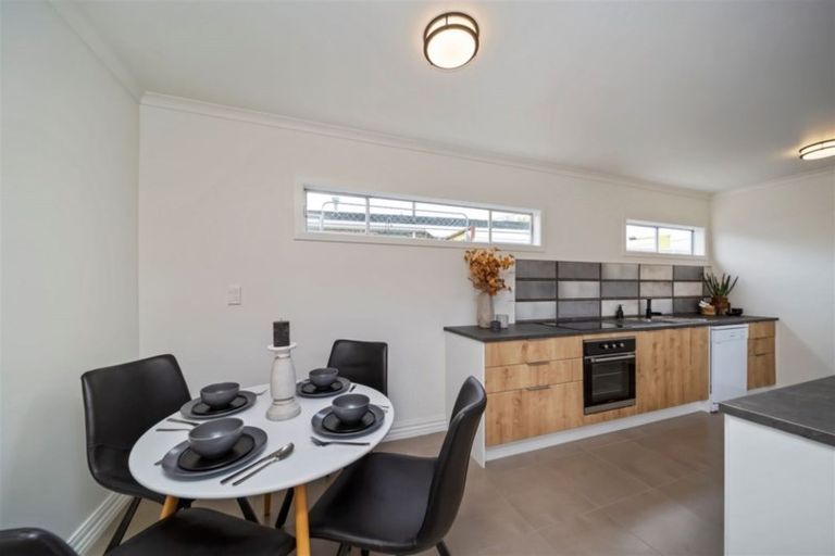 Photo of property in 65 Dixon Avenue, Hawera, 4610