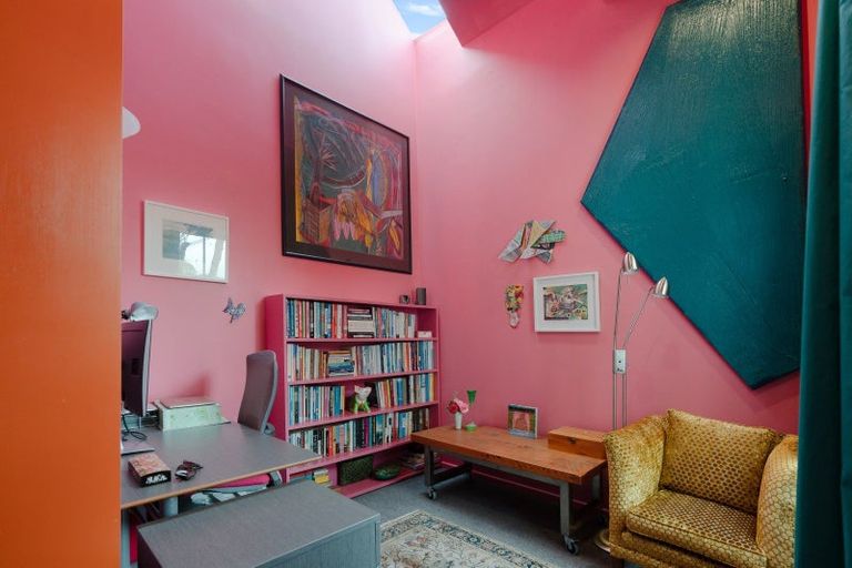 Photo of property in 62 Pirie Street, Mount Victoria, Wellington, 6011