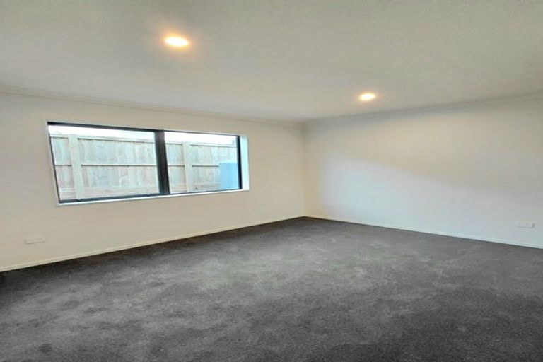 Photo of property in 383b West Coast Road, Glen Eden, Auckland, 0602