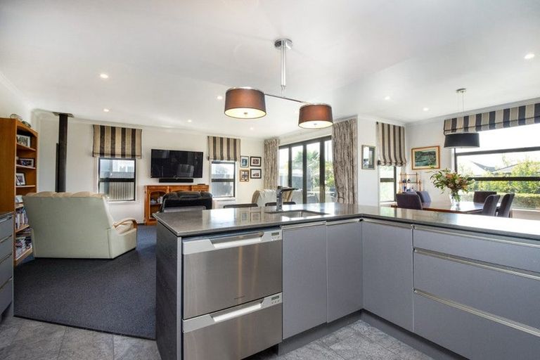 Photo of property in 9 River Terrace, Renwick, 7204