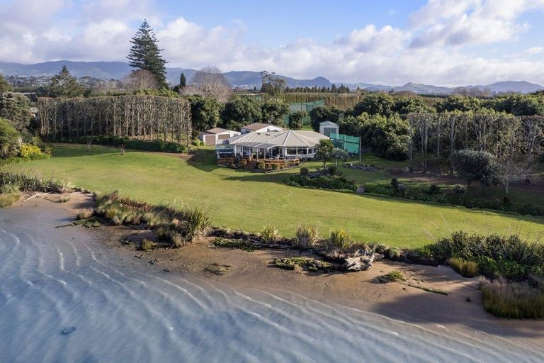 Photo of property in 204e Beach Road, Katikati, 3178