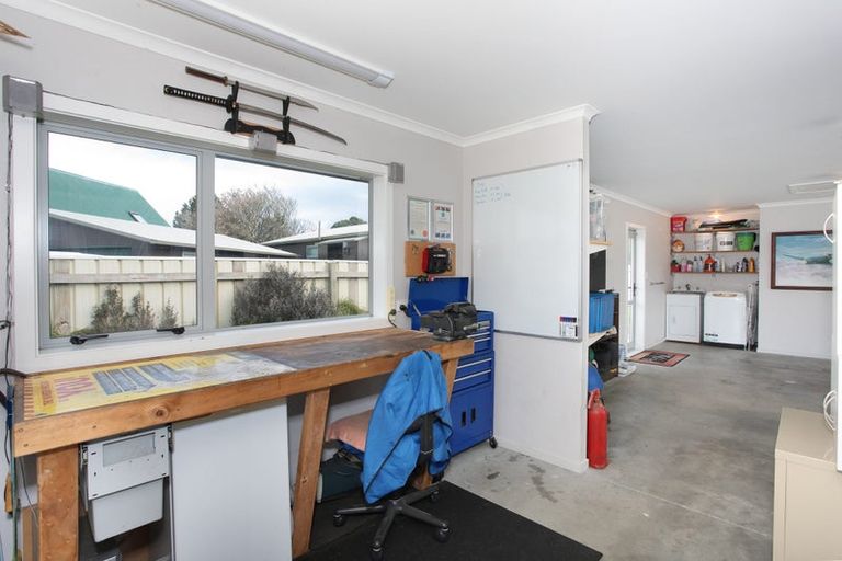 Photo of property in 3 Guthrie Court, Bulls, 4818