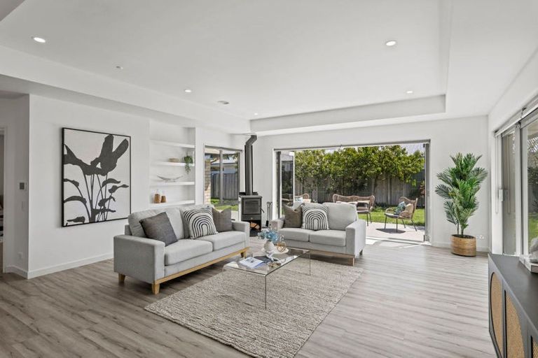 Photo of property in 48 Tutaipatu Avenue, Pegasus, 7612