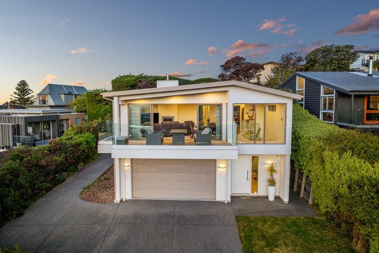 Photo of property in 320 Cannon Hill Crescent, Mount Pleasant, Christchurch, 8081