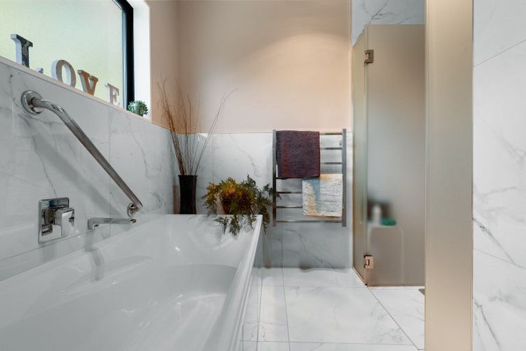 Photo of property in 12 Leask Street, Omakau, 9376