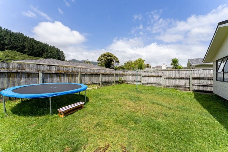 Photo of property in 18 Ruahine Street, Paraparaumu, 5032