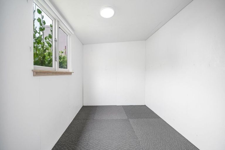 Photo of property in 18 Stanley Street, Sydenham, Christchurch, 8023