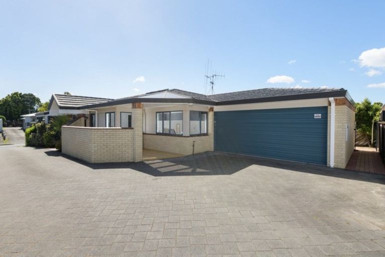 Photo of property in 102a Ranch Road, Mount Maunganui, 3116