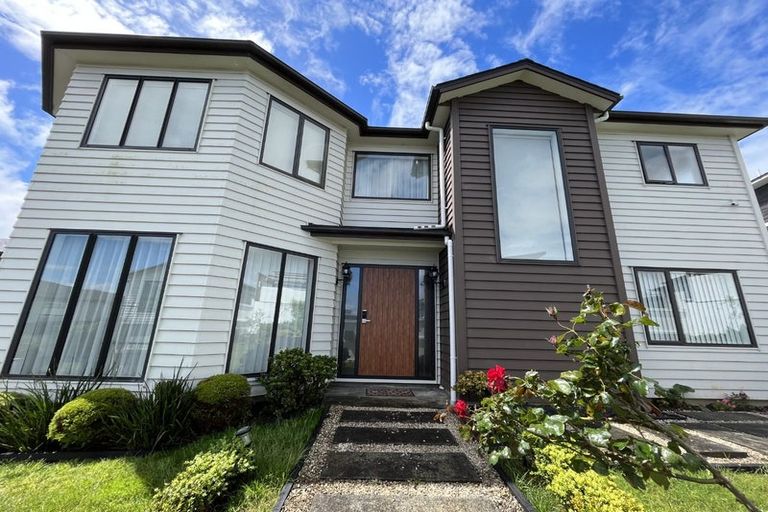 Photo of property in 2 Crompton Place, Orewa, 0931