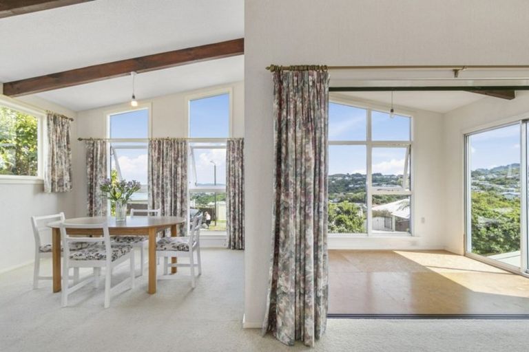 Photo of property in 51 Cypress Drive, Maungaraki, Lower Hutt, 5010