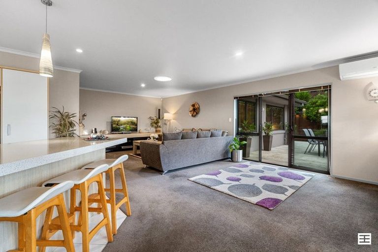 Photo of property in 8 Siemonek Rise, Bethlehem, Tauranga, 3110