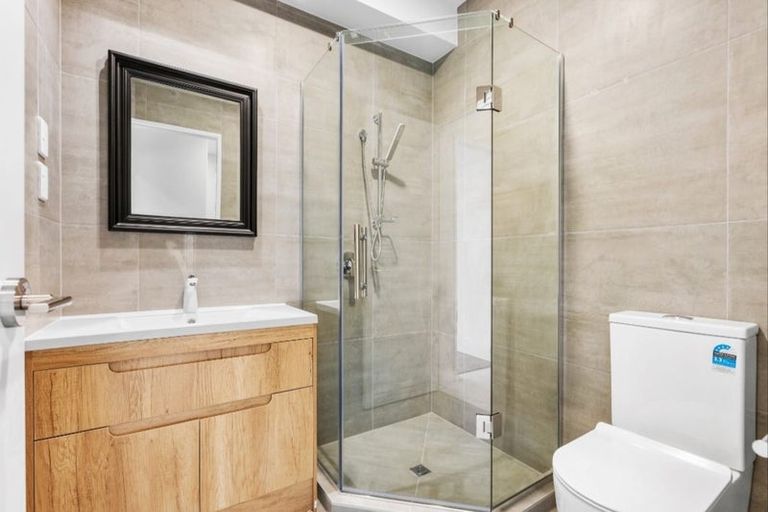 Photo of property in 45 Sunnyheights Road, Orewa, 0931