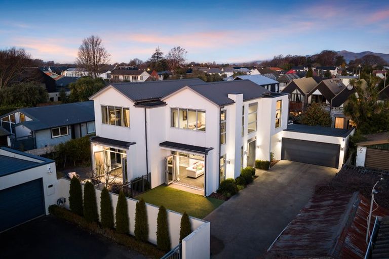 Photo of property in 66a Mansfield Avenue, St Albans, Christchurch, 8014