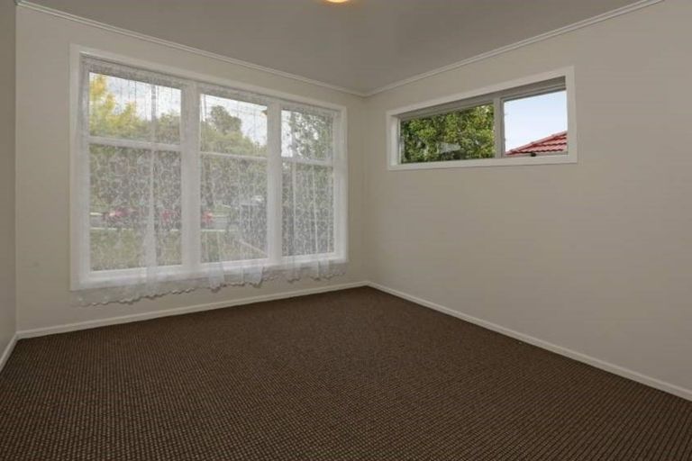Photo of property in 13 Bedford Street, Te Atatu South, Auckland, 0610