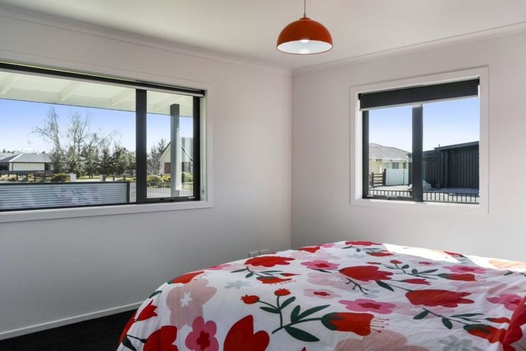 Photo of property in 19 Irishman Drive, Twizel, 7901