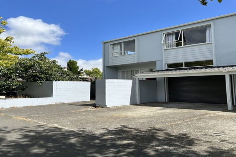 Photo of property in 1/8 Wadeley Road, Ilam, Christchurch, 8041