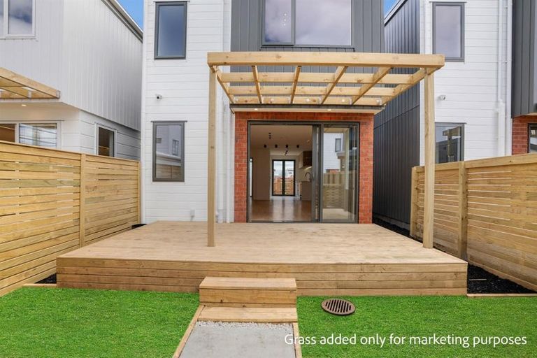 Photo of property in 12 Corporal Street, Papakura, 2110