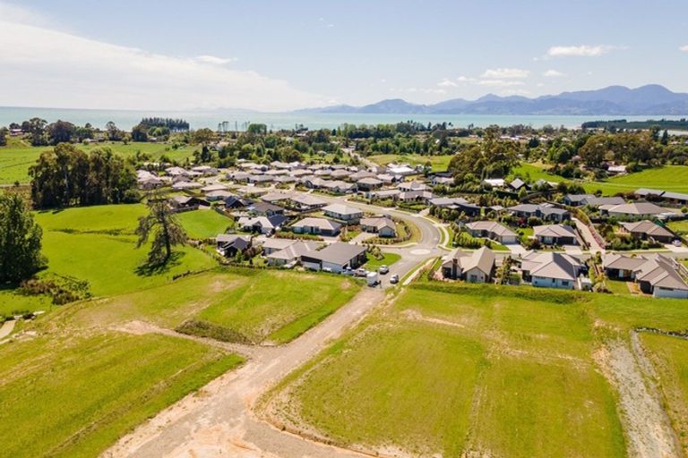 Photo of property in 1 Les Wakefield Road, Mapua, 7005