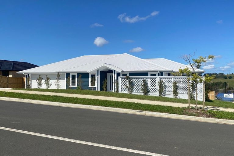 Photo of property in 8 Paul Way, Pokeno, 2402