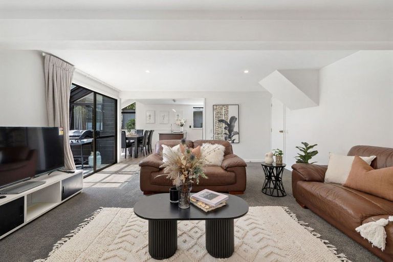 Photo of property in 83 Mcdonnell Road, Arrowtown, 9302