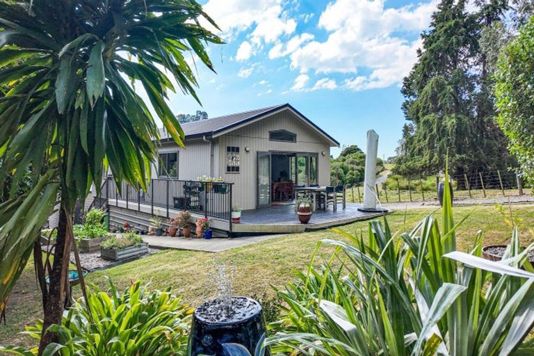 Photo of property in 445 Anaroa Road, Raukawa, Hastings, 4174